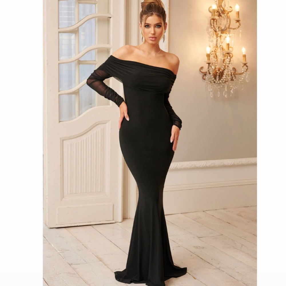 Club London Centrepiece Dress in Black